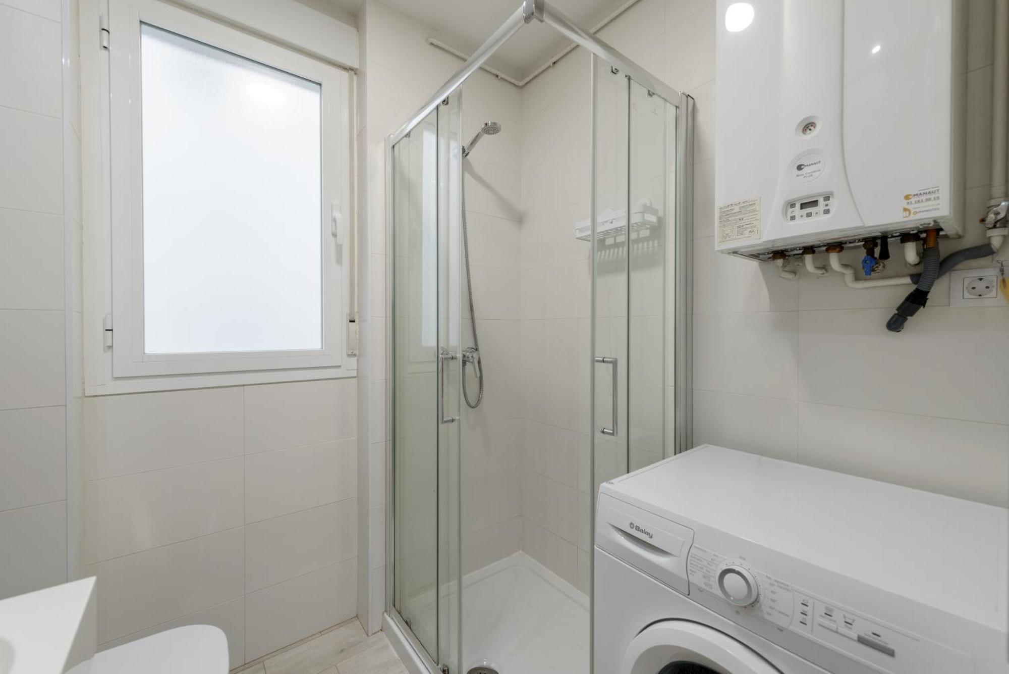 Avila Calle, Precioso Estudio En Santiago Bernabeu-Estrecho En Segundo Piso Sin Ascensor Apartment Мадрид Екстериор снимка