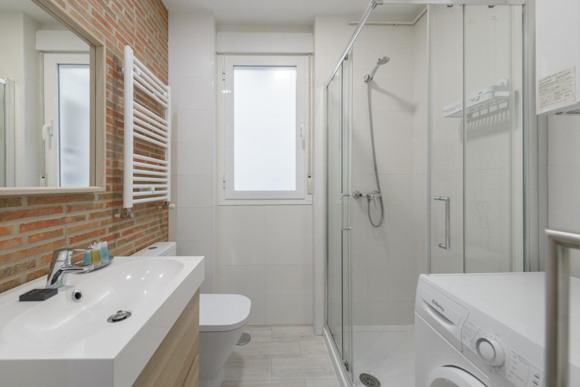 Avila Calle, Precioso Estudio En Santiago Bernabeu-Estrecho En Segundo Piso Sin Ascensor Apartment Мадрид Екстериор снимка