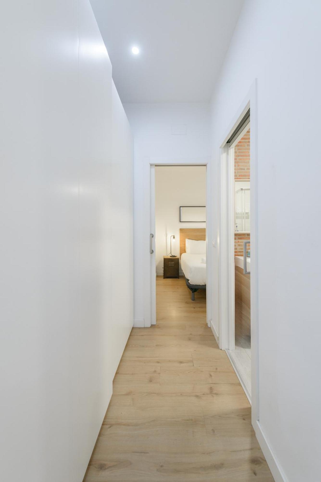 Avila Calle, Precioso Estudio En Santiago Bernabeu-Estrecho En Segundo Piso Sin Ascensor Apartment Мадрид Екстериор снимка